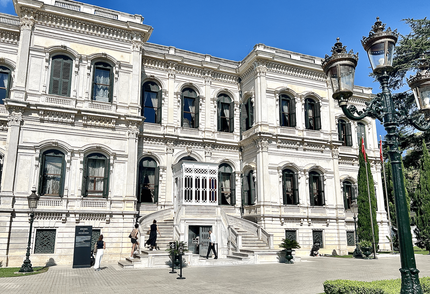 Yildiz Palace Travel Guide (2025): Insider Tips, What to See, Tickets & More
