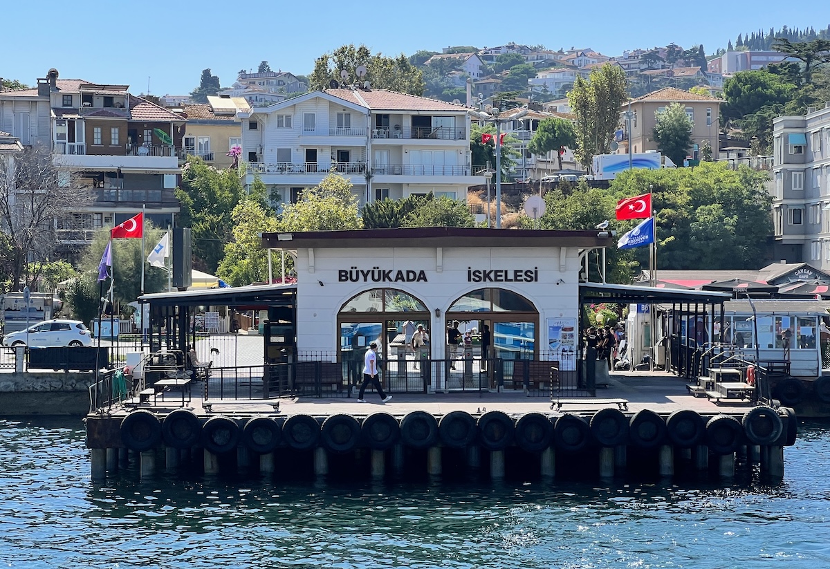Büyükada Travel Guide (Istanbul): 15+ Things to Do, Transport, Where to Eat + More