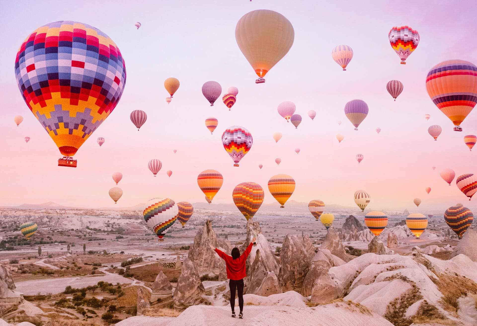 How to Travel From Istanbul to Cappadocia: All 5 Ways + Detailed Guide